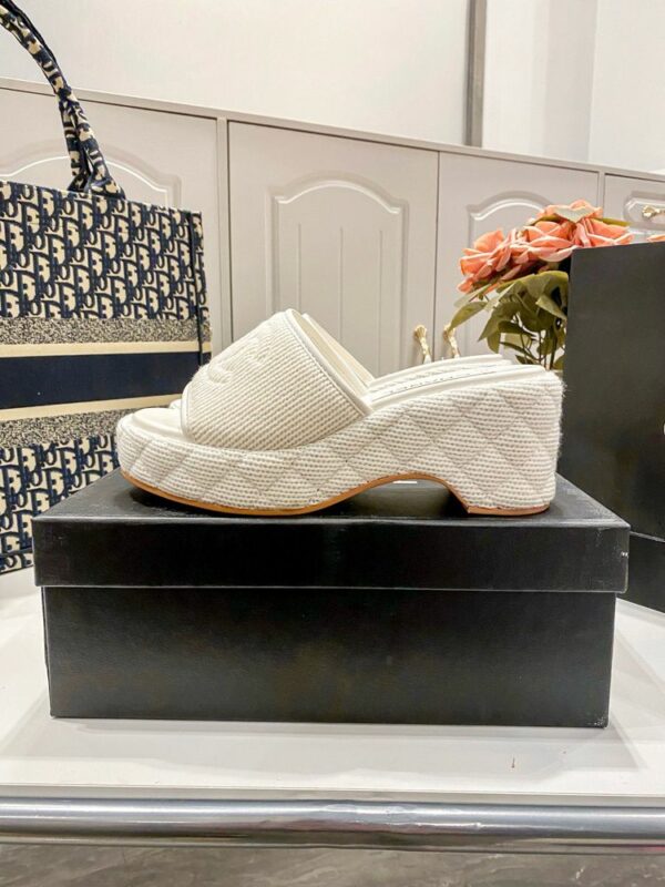 New Arrival Shoes C3268