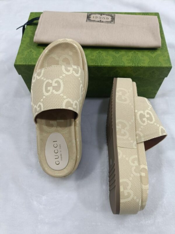 New Arrival Shoes G3330