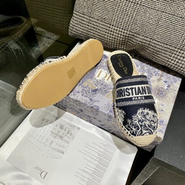 New Arrival Women Dior Shoes 038