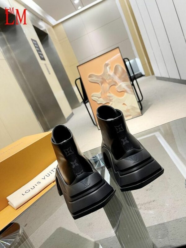 New Arrival Women LV Shoes 368