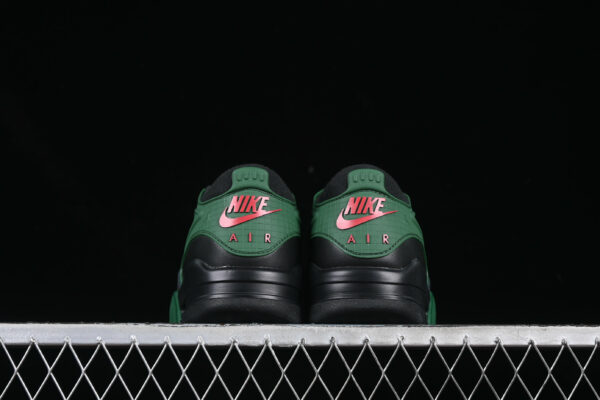 AJ 4 RM Black/Gorge Green-University Red FQ7939-003