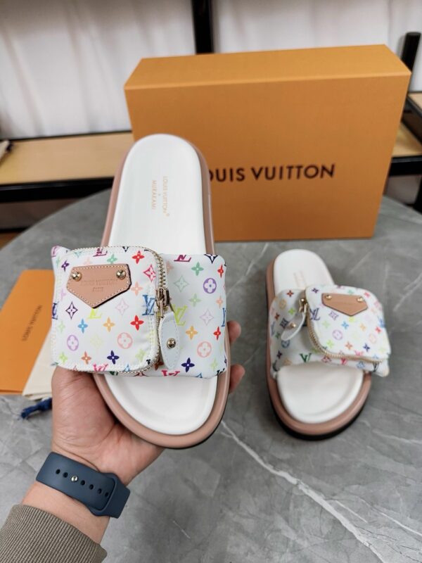 New Arrival Women Slippers 130