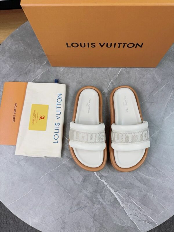 New Arrival Women Slippers 129