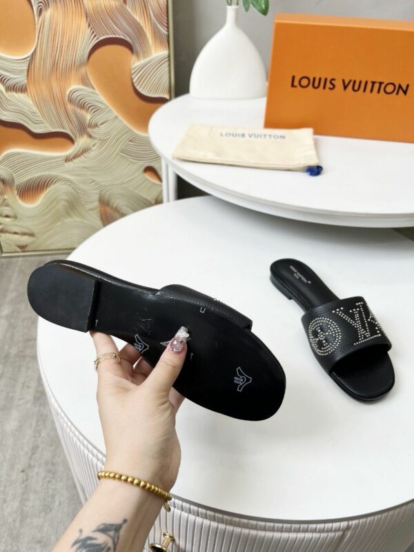 New Arrival Women Slippers 128