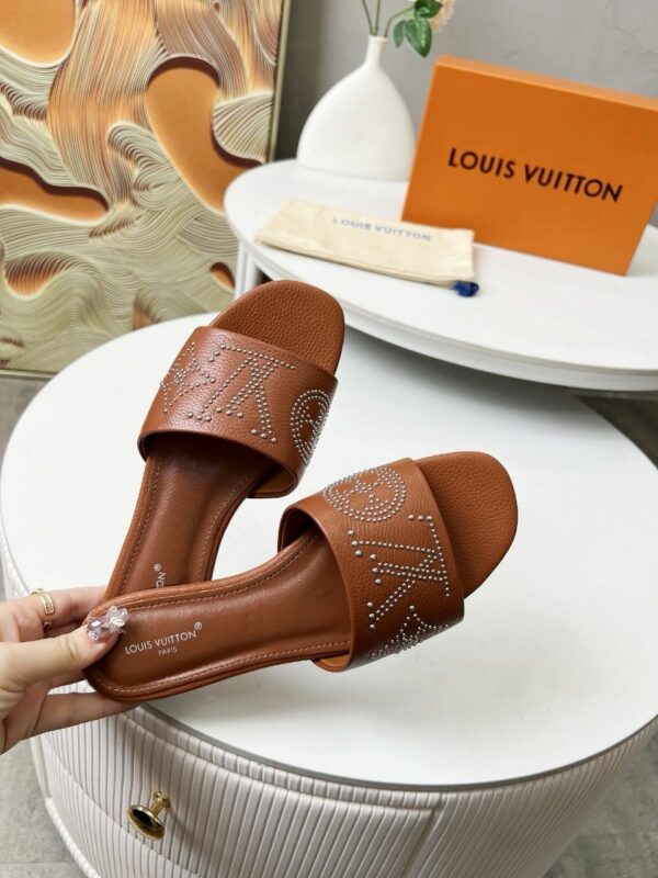 New Arrival Women Slippers 128