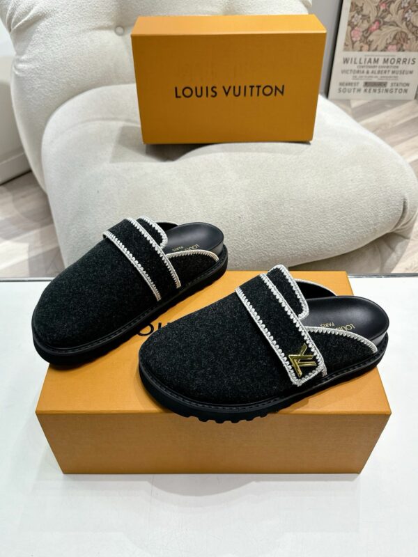 New Arrival Women Slippers 127