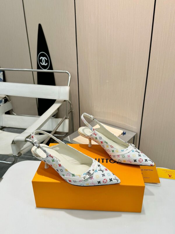 New Arrival Women Slippers 125