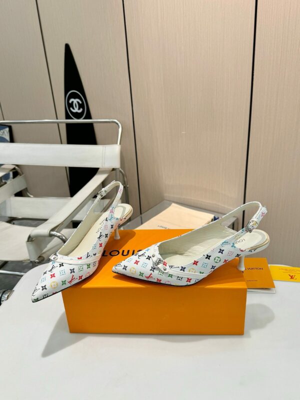 New Arrival Women Slippers 125