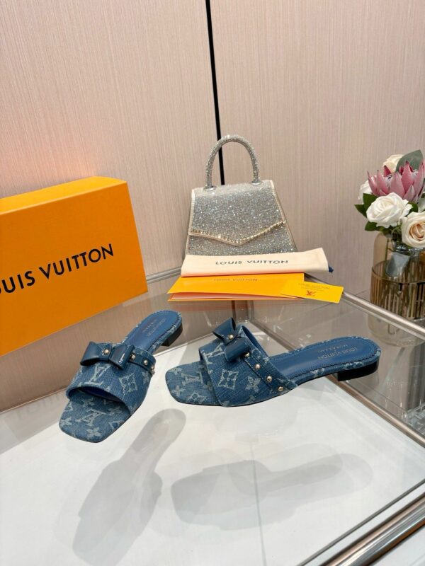 New Arrival Women Slippers 124