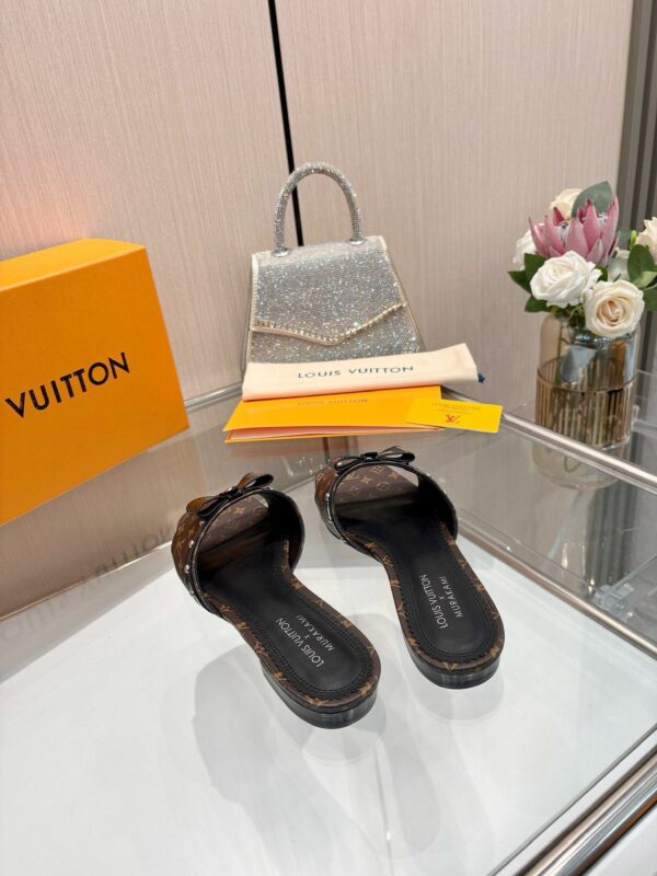New Arrival Women Slippers 124