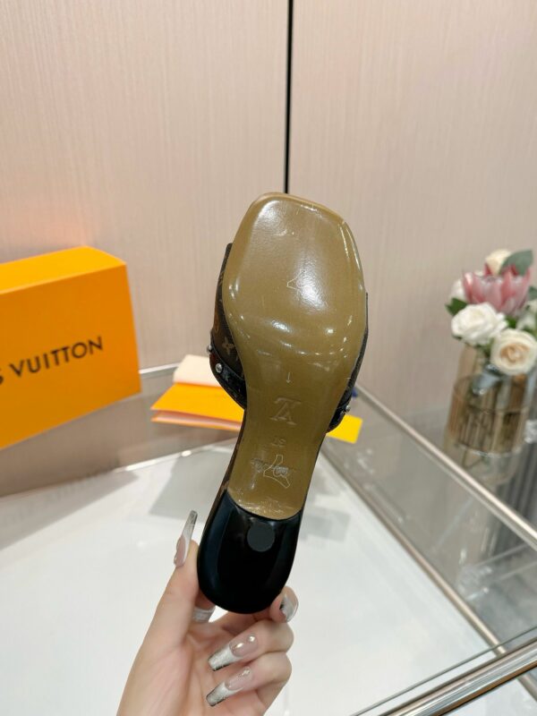 New Arrival Women Slippers 123