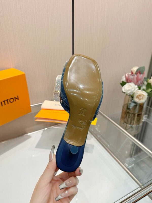 New Arrival Women Slippers 123