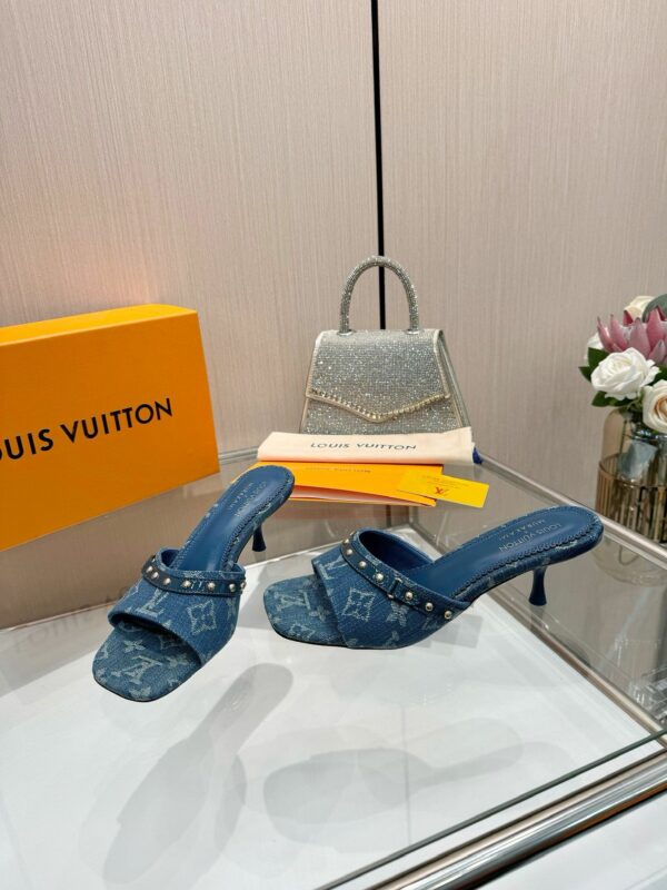 New Arrival Women Slippers 123