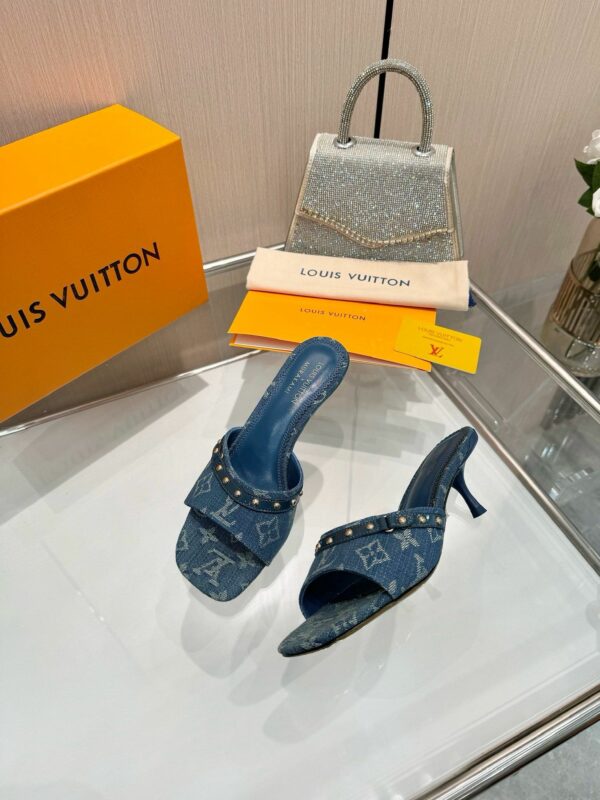 New Arrival Women Slippers 123