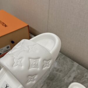b6e96027
