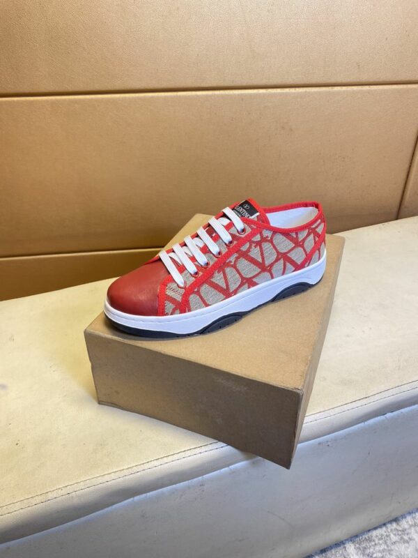 New Arrival Shoes V3017
