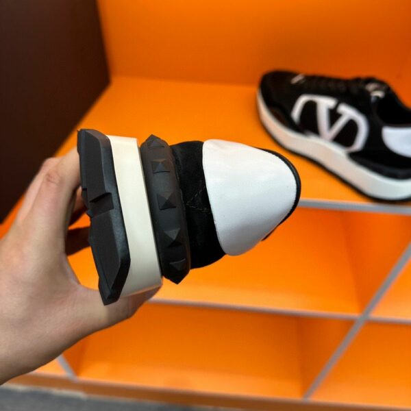 New Arrival Shoes V3016