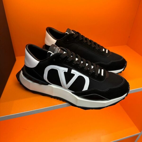 New Arrival Shoes V3016