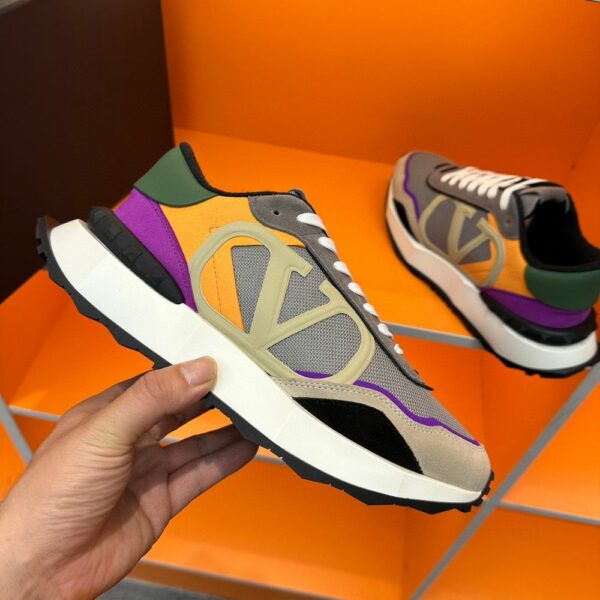 New Arrival Shoes V3016
