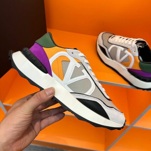 New Arrival Shoes V3016