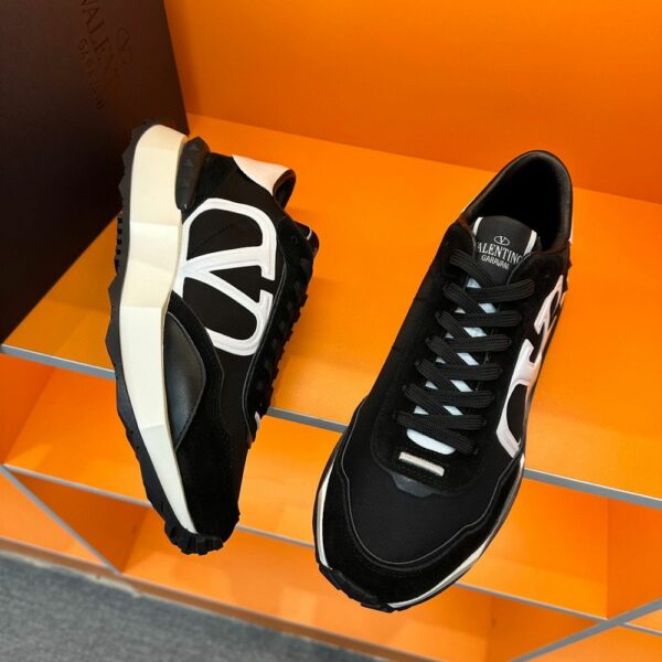 New Arrival Shoes V3016