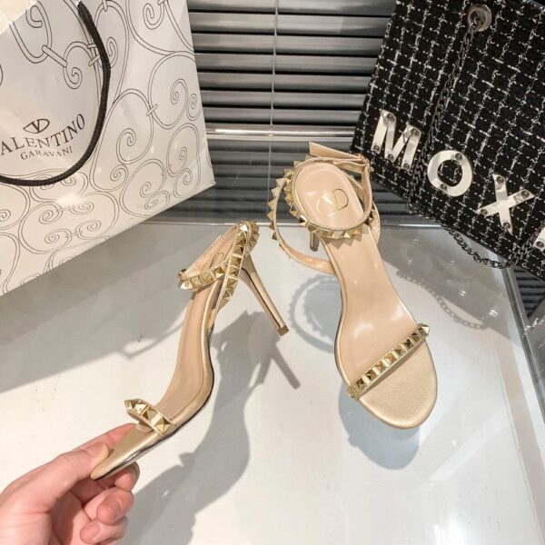 New Arrival Shoes V3012