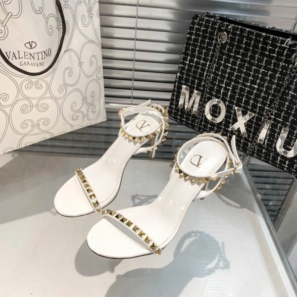 New Arrival Shoes V3012