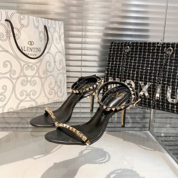 New Arrival Shoes V3012