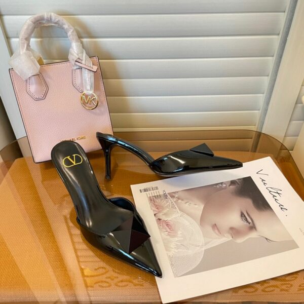 New Arrival Shoes V3011