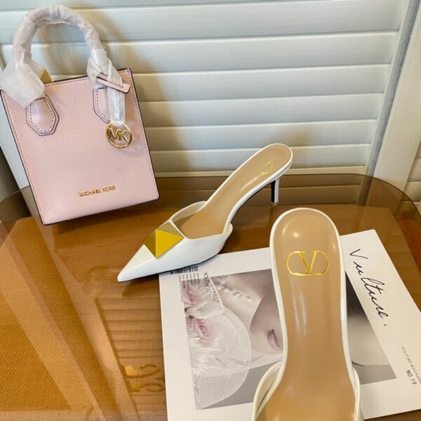 New Arrival Shoes V3011