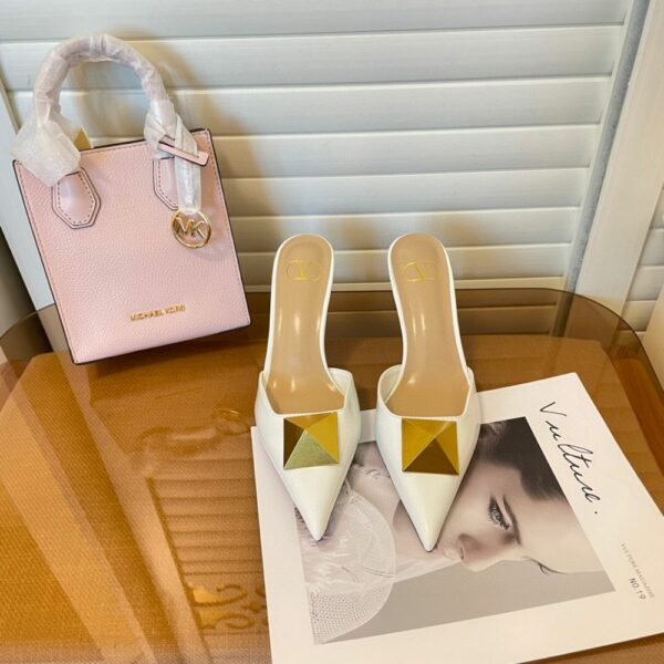 New Arrival Shoes V3011