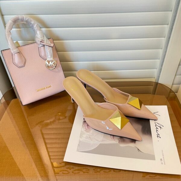 New Arrival Shoes V3011
