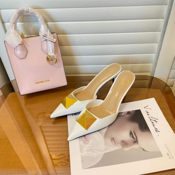 New Arrival Shoes V3011