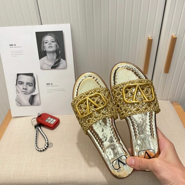 New Arrival Shoes V3010