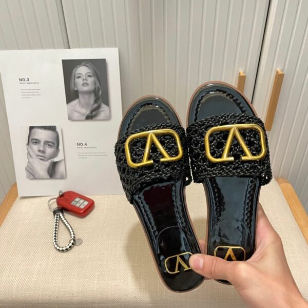 New Arrival Shoes V3010