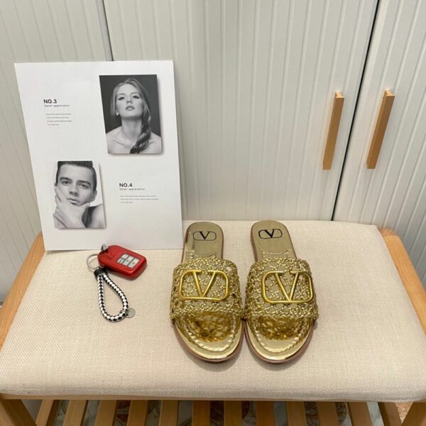 New Arrival Shoes V3010