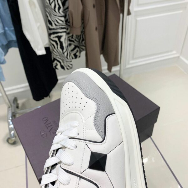 New Arrival Shoes V3009