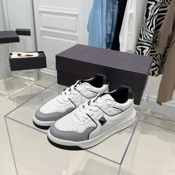 New Arrival Shoes V3009