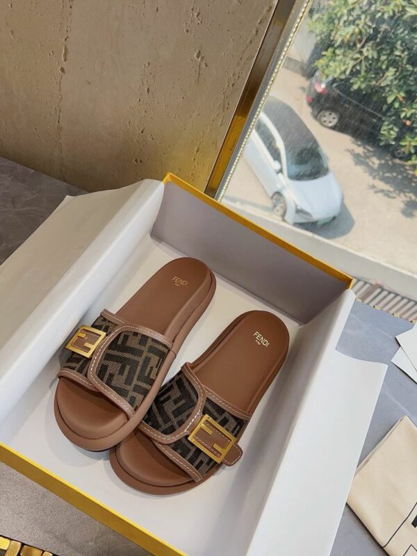 New Arrival Shoes F3091