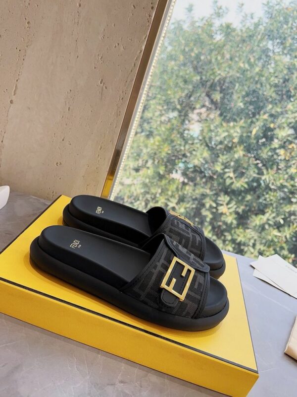New Arrival Shoes F3091