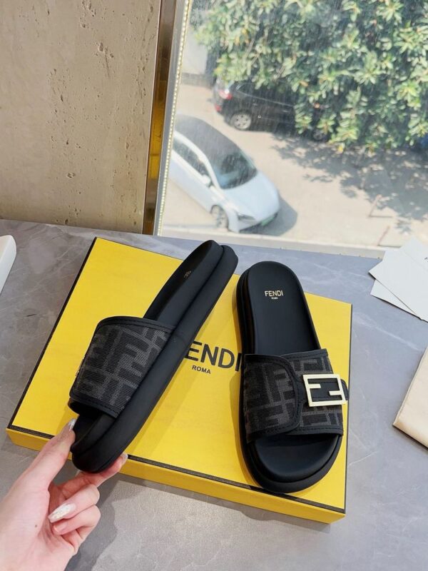 New Arrival Shoes F3091