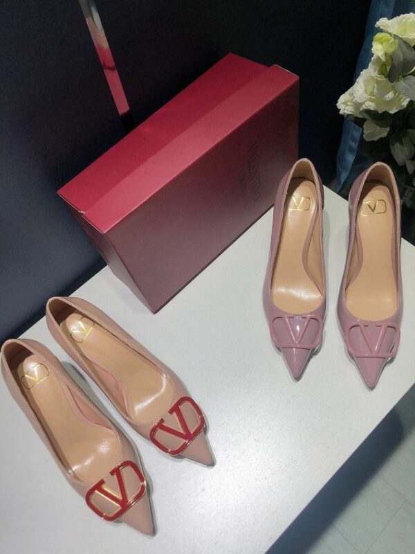 New Arrival Shoes V3002