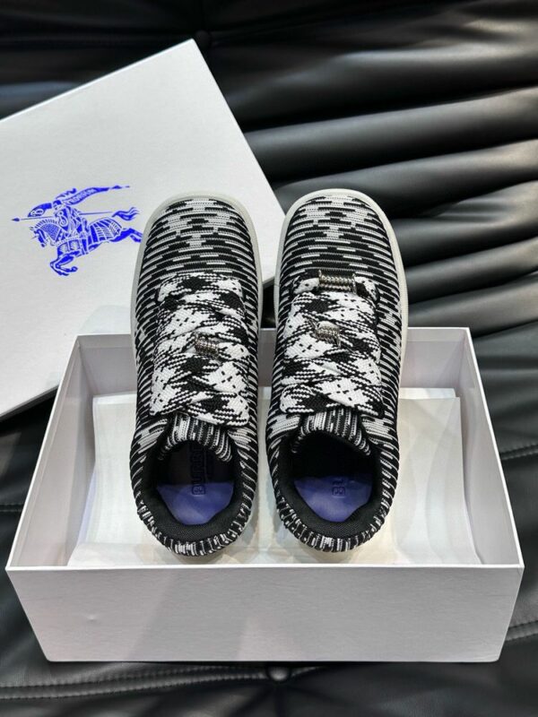 New Arrival Shoes B3064