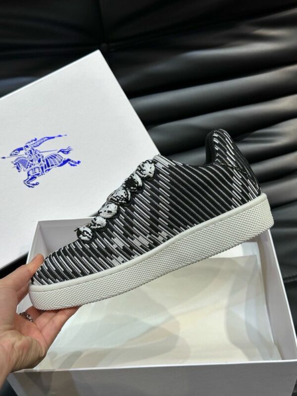 New Arrival Shoes B3064