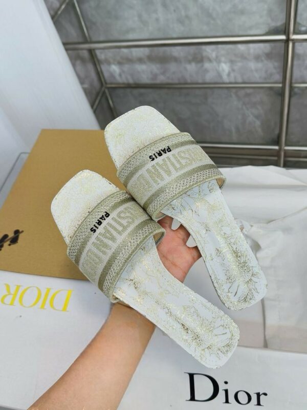 New Arrival Shoes D3148