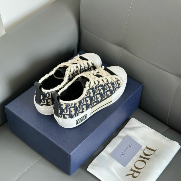New Arrival Shoes D3142
