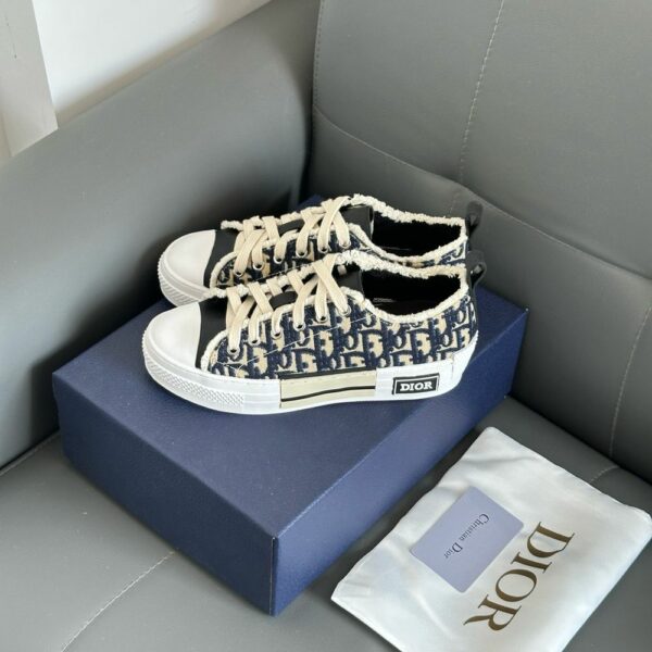 New Arrival Shoes D3142