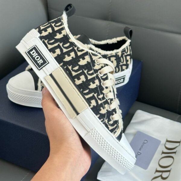 New Arrival Shoes D3142