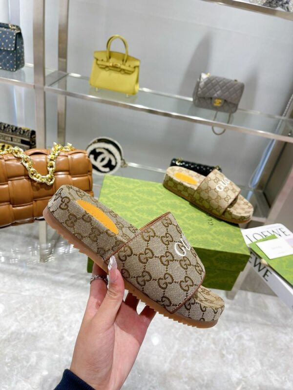 New Arrival Shoes G3381