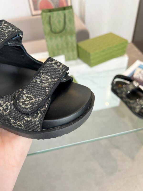 New Arrival Shoes G3358